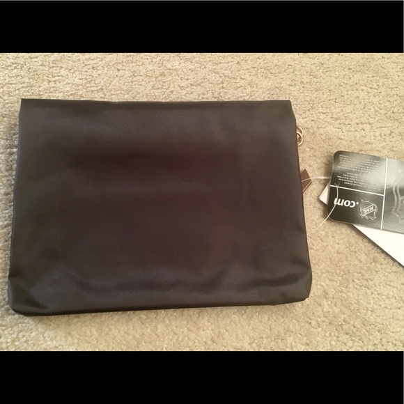 💕 Host Pick 💕 Vegas Knights purse - Picture 3 of 7